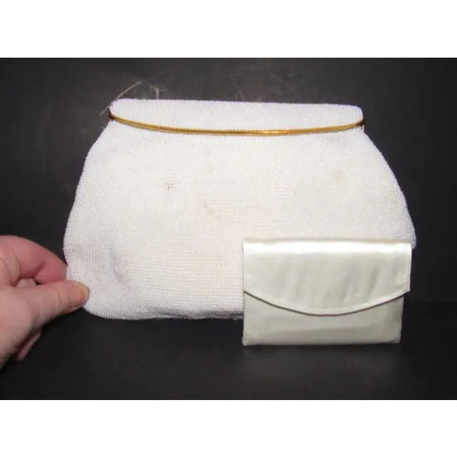 Gucci Vintage Iridescent Pearl Seed Bead With A Hinged Top White Plastic Clutch