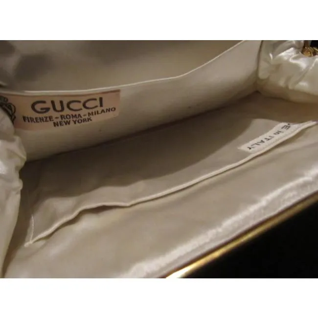 Gucci Vintage Iridescent Pearl Seed Bead With A Hinged Top White Plastic Clutch