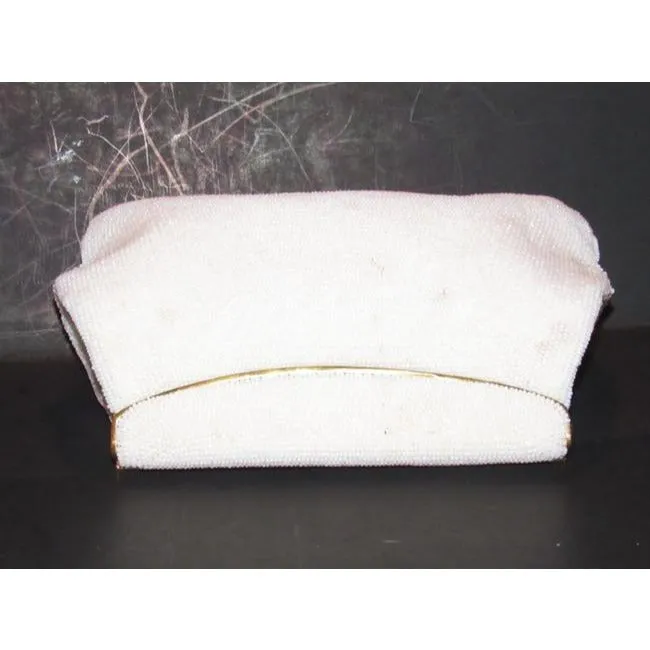 Gucci Vintage Iridescent Pearl Seed Bead With A Hinged Top White Plastic Clutch