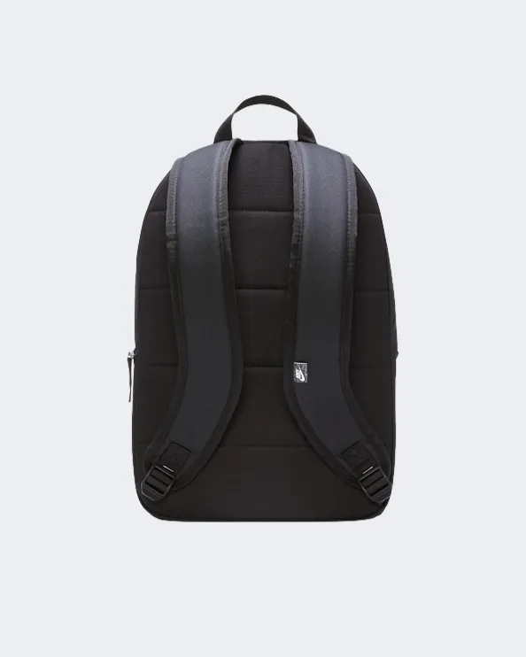 Nike Heritage Unisex Lifestyle Bag Black/White