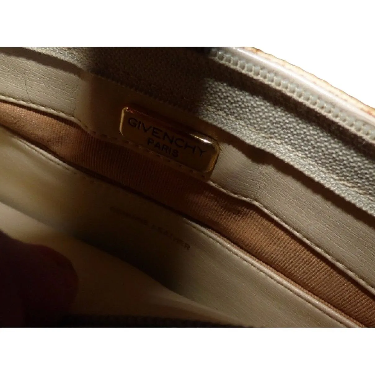 Unique, vintage, Givenchy, bucket/satchel style handbag in soft white leather with beige alligator trim accents